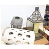 Image 1 : LOT OF 3 LIGHT LANTERNS