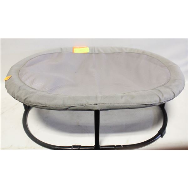 ELEVATED GREY PET BED- CAT DOG