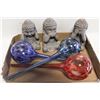 Image 1 : LOT OF 3 SELFWATERING GLOBES & 3 ZEN FIGURES