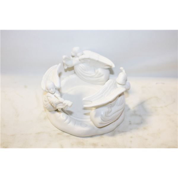 VTG. PORCELAIN CANDLE HOLDER CIRCLE OF ANGELS