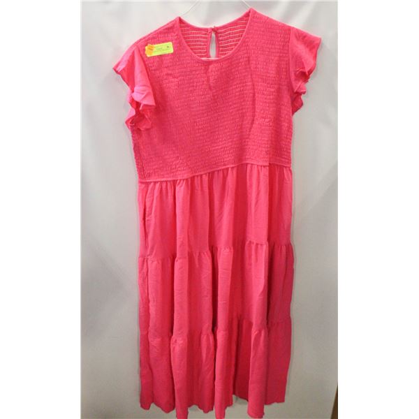 NEW- WOMEN’S 2XL PINK DRESS.