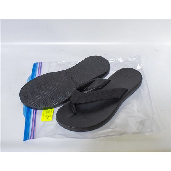 BENCH SANDLES SZ 8 - BLACK