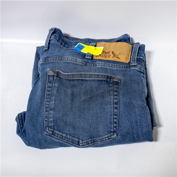 MENS EDIE BAUER SZ 36 X 32 JEANS