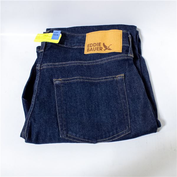 MENS SZ 32 X 32 EDDIE BAUER STRAIGHT FIT JEANS
