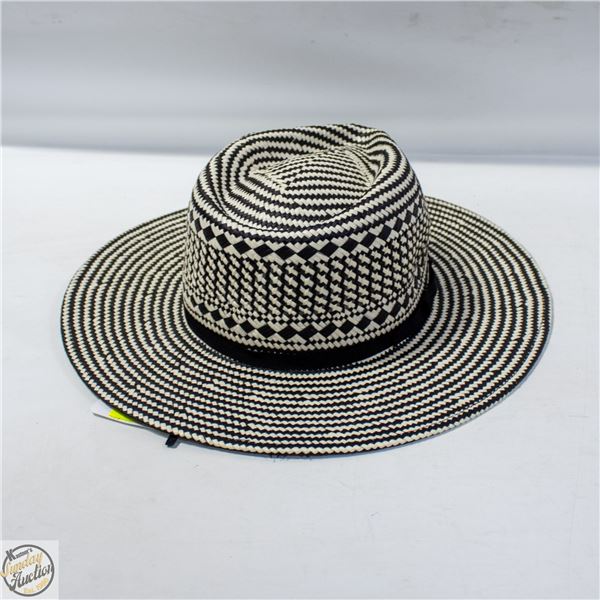 BRAND NEW BANANA REPUBLIC WOMENS STRAW HAT