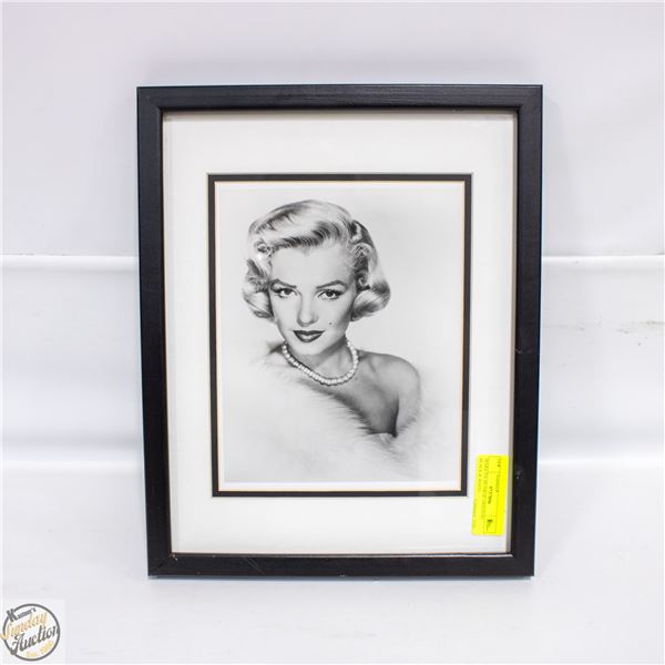 MARILYN MUNROE ORIGINAL BLACK & WHITE