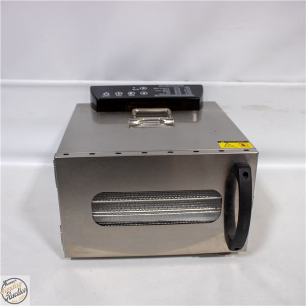 FOOD DEHYDRATOR