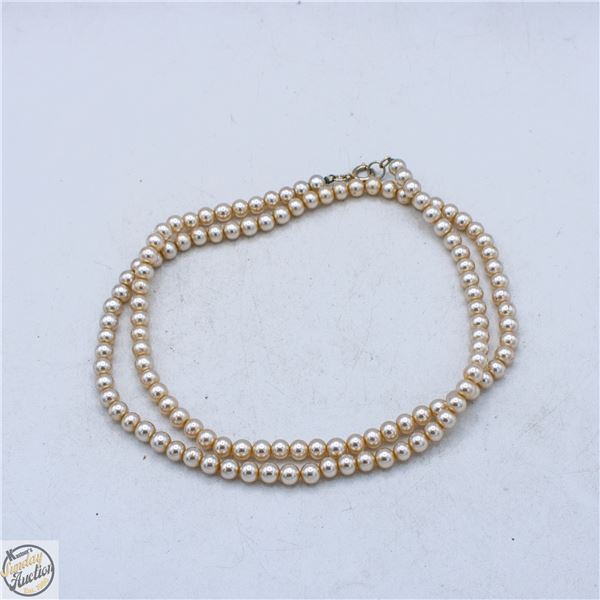 VINTAGE FAUX PEARL NECKLACE
