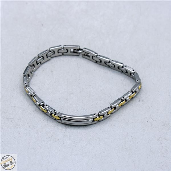 TWO-TONE INTERLOCKING LINK BRACLET