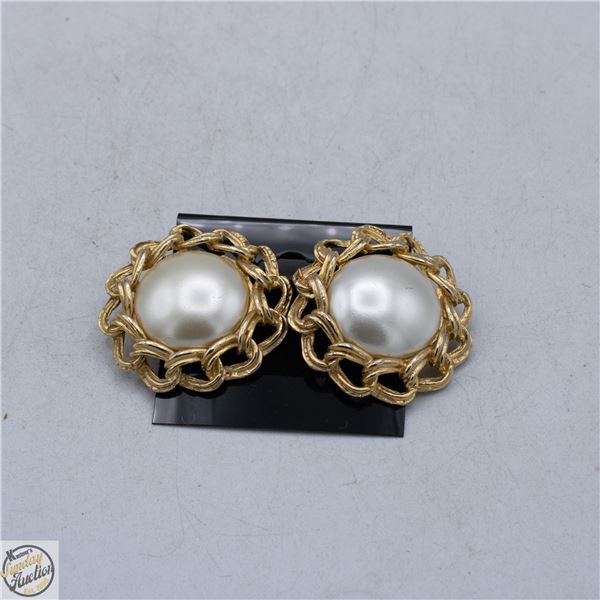 VINTAGE FAUX PEARL GOLD-TONE EARRINGS
