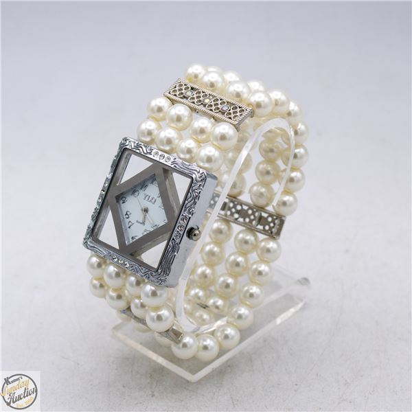 VINTAGE YLQ FAUX PEARL WATCH BRACELET