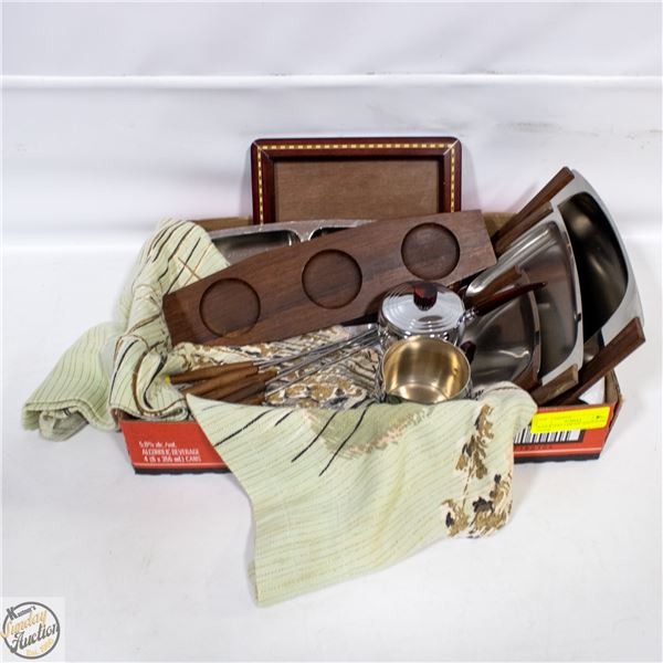 ROSEWOOD / CHROME SERVEWARE, FRAME