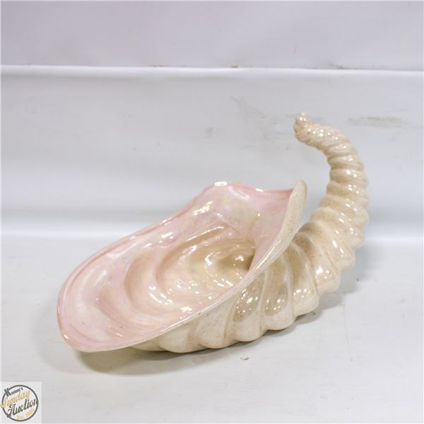 LARGE VINTAGE CERAMIC CONCH SHELL