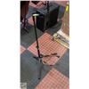 Image 1 : SINGLE NECK GUITAR STAND