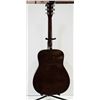 Image 4 : VINTAGE YAMAHA ACOUSTIC GUITAR