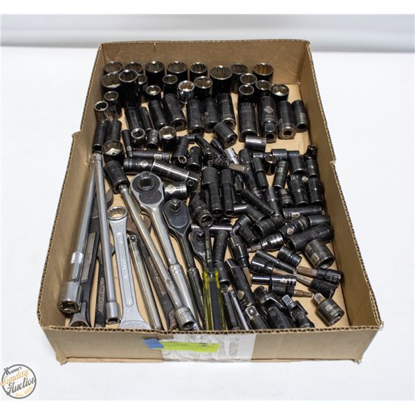 FLAT WITH STANLEY SOCKET SET 120PCS NO CASE