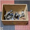 Image 1 : CRATE OF VARIOUS VALVES, GUAGES + FITTINGS