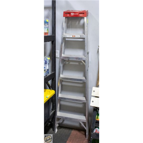 6FT ALUMINUM LADDER