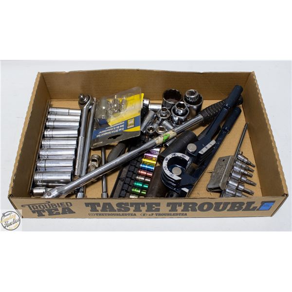 FLAT OF SOCKETS, RATCHETS ETC.