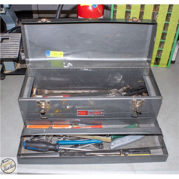 SEARS CRAFTSMAN TOOLBOX W/TRAY AND