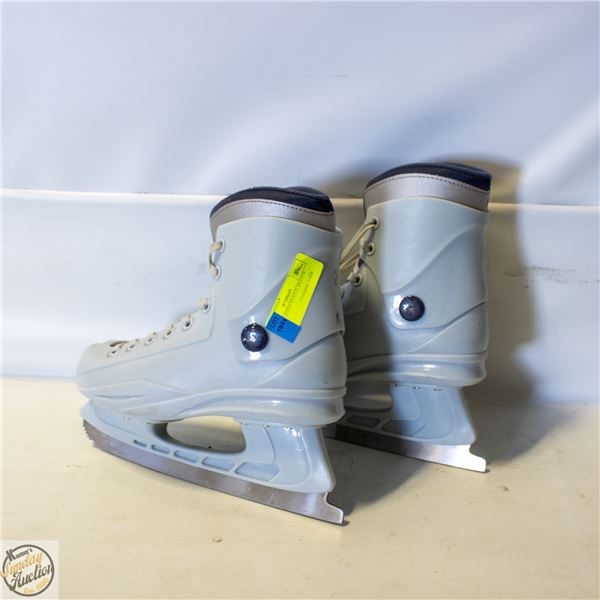 ESTATE LADIES SZ 8 ICE SKATES - USED