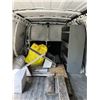 Image 5 : 2009 CHEVROLET EXPRESS VAN W/ REGISTRATION, RUNS AND DRIVES, ENGINE LIGHT, TIRE MONITOR SYSTEM AND O