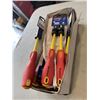Image 6 : CASE OF 12 NEW WESTWARD #1 X 4 INCH INSULATED SCREWDRIVERS, NEW GREASE CONTROL VALVE, AND 2 - 2PC ST