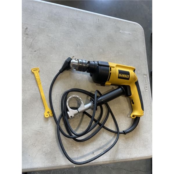 DEWALT HEAVY DUTY HAMMER DRILL