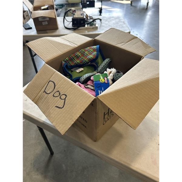 BOX OF ASSORTED NEW DOG ITEMS, LEASHES ETC
