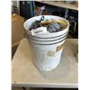 Image 4 : 2 BUCKETS OF PLUMBING CONNECTIONS