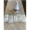 Image 1 : 5 JUGS OF HAND SOAP AND JUG OF DISINFECTANT