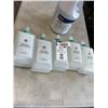 Image 3 : 5 JUGS OF HAND SOAP AND JUG OF DISINFECTANT