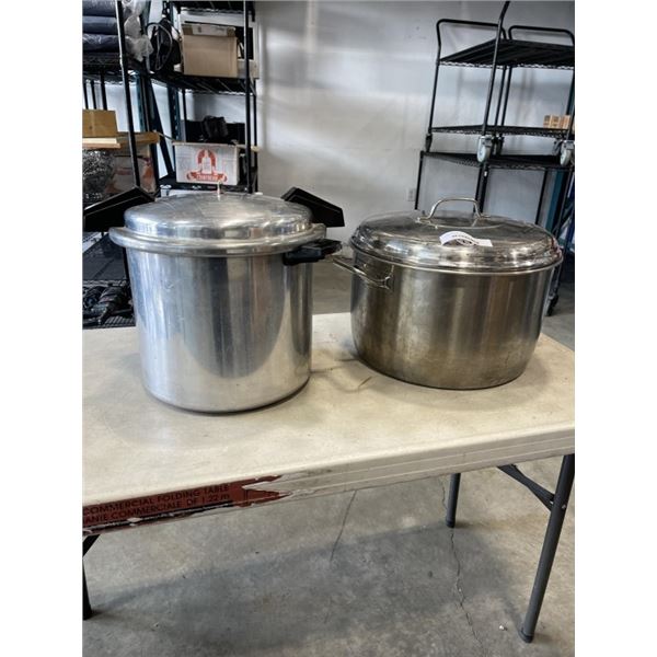 LARGE PRESSURE COOKER, NO GUAGE AND ZEBRA STAINLESS STOCK POT