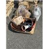 Image 4 : LARGE LOT OF ASSORTED BASKETS AND ARTIFICIAL FLOWERS, SOME NEW
