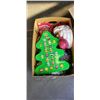 Image 2 : LARGE LOT OF ASSORTED CHRISTMAS DECOR