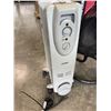 Image 2 : OIL HEATER AND FLOOR FAN