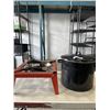 Image 1 : LARGE OUTDOOR COOKER AND STOCK POT