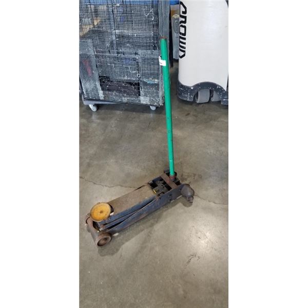 HYDRAULIC FLOOR JACK