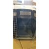 Image 4 : ESSENTIALS DOG CRATE