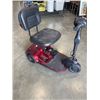 Image 4 : RIDE ON SCOOTER - WORKING, NO BATTERY, HAS CHARGER AND KEYS