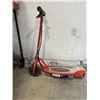 Image 1 : KIDS ELECTRIC RAZOR SCOOTER UNTESTED