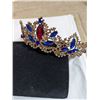 Image 3 : VINTAGE GOLD PLATED W/ BLUE AND RED STONES RHINESTONE TIARA