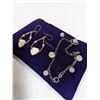 Image 1 : 925 STERLING SILVER W/ MOTHER OF PEARL AND ROSE QUARTZ BEADS BRACELET AND PAIR OF EARRINGS
