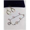 Image 2 : 925 STERLING SILVER W/ MOTHER OF PEARL AND ROSE QUARTZ BEADS BRACELET AND PAIR OF EARRINGS