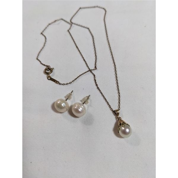VINTAGE BIRKS GOLD FILLED CHAIN W/ PEARL PENDANT NECKLACE AND PAIR OF PEARL EARRINGS