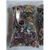 Image 2 : 2 SMALL BAGS W/ MISC JEWELRY, BEADS AND PARTS