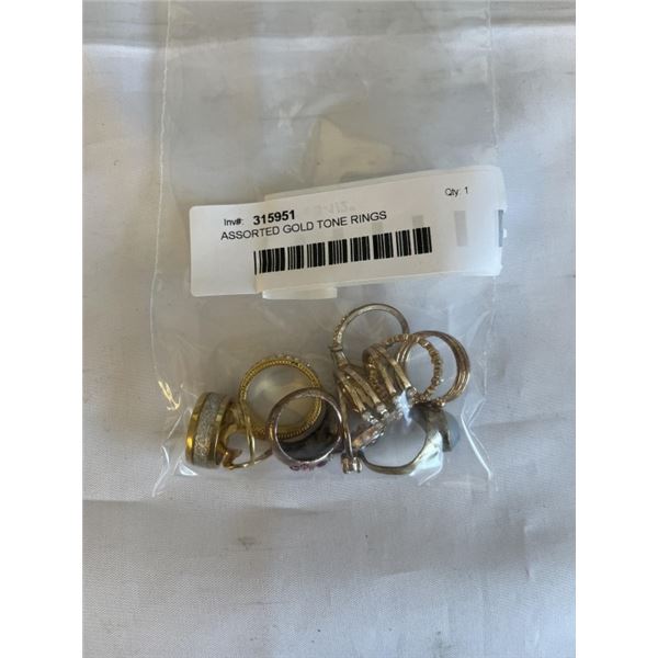 ASSORTED GOLD TONE RINGS