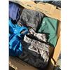 Image 4 : TRAY OF LULULEMON WOMANS CLOTHING