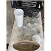 Image 1 : SHOPPING BASKET WITH DECORATIVE GLASSWARE