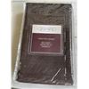 Image 4 : BOX OF PILLOW SHAMS